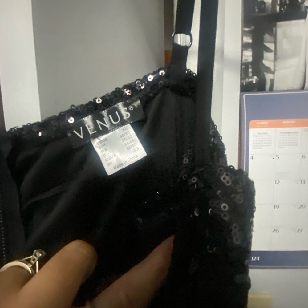 Dress - Picture 4 of 5